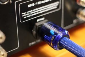 кабель силовой 220 №1 в усилителе клон Зил