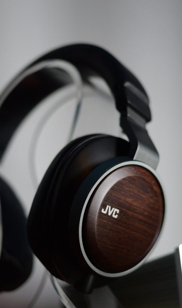 JVC HA-SW02 WOOD 02 прослушивание